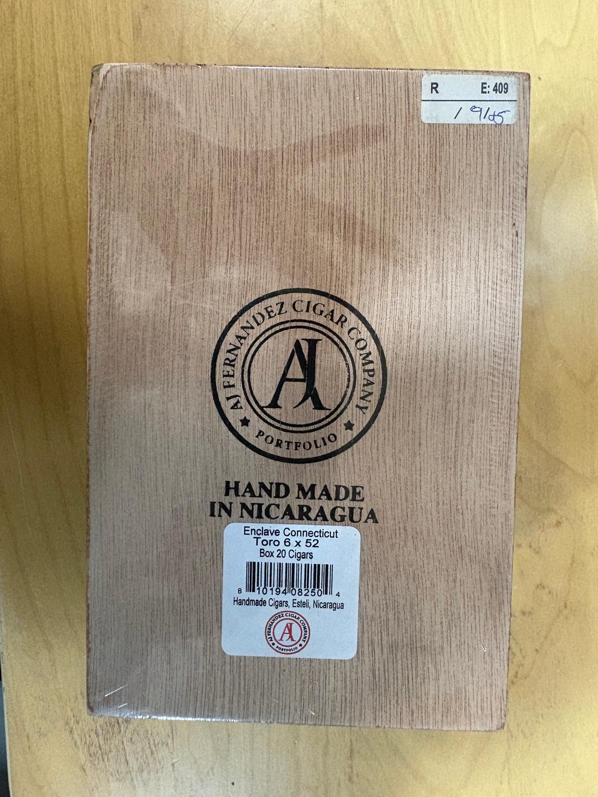 AJ Fernandez - Enclave Toro Connecticut Edicion Internacional 6 x 52 20 stick box - Image 4